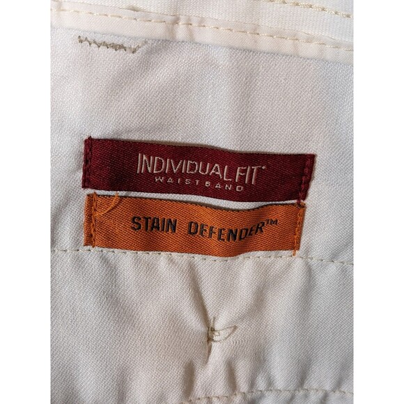 NWT Dockers Pants Men 42x30 Beige Pro Style Khaki Relaxed Fit All Motion Comfort - Picture 7 of 8